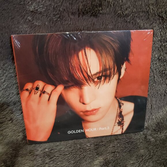 Cheapest ATEEZ GOLDEN HOUR PT.3 US Limited CD Yuno - Picture 1 of 5